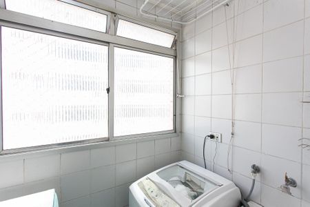 Apartamento à venda com 63m², 3 quartos e 1 vagaÁrea de Serviço