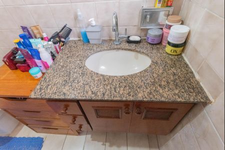 Casa à venda com 94m², 2 quartos e 4 vagasBanheiro da Suíte