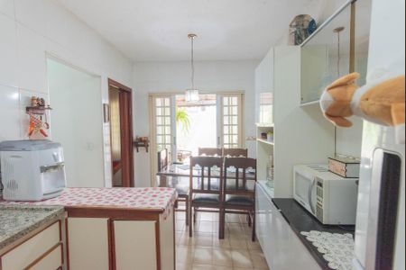 Casa à venda com 94m², 2 quartos e 4 vagasCozinha