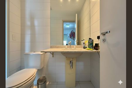 Apartamento para alugar com 180m², 3 quartos e 3 vagasBanheiro Suíte 1