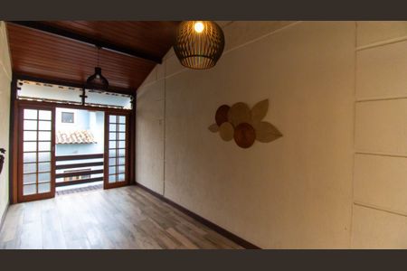 Casa de Condomínio à venda com 2 quartos, 120m² em Sapê, Niterói