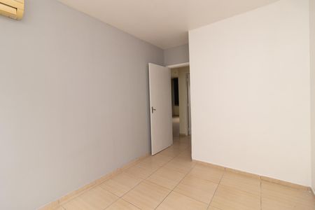 Quarto 1 de apartamento à venda com 2 quartos, 74m² em Cavalhada, Porto Alegre