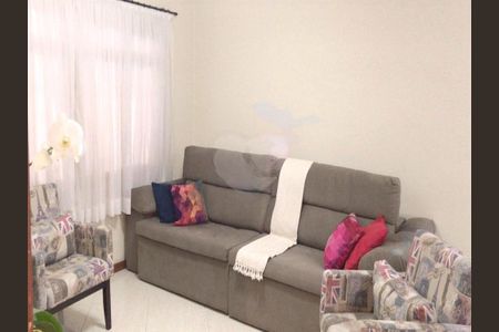 Casa à venda com 3 quartos, 140m² em Jardim Cláudia, São Paulo