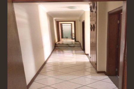 Casa à venda com 3 quartos, 140m² em Jardim Cláudia, São Paulo