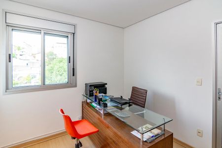 Casa à venda com 246m², 3 quartos e 2 vagas Casa à venda com 246m², 3 quartos e 2 vagasQuarto 3