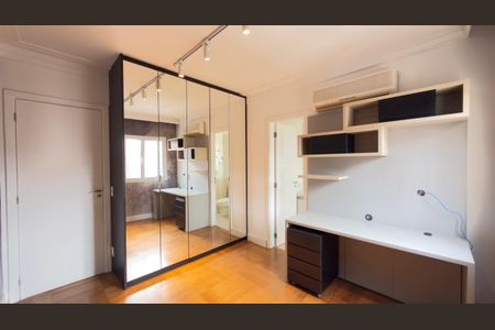 Apartamento à venda com 200m², 4 quartos e 4 vagas Apartamento à venda com 200m², 4 quartos e 4 vagasFoto 23