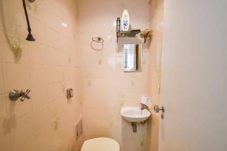 Apartamento para alugar com 76m², 2 quartos e 1 vagaBanheiro de serviço