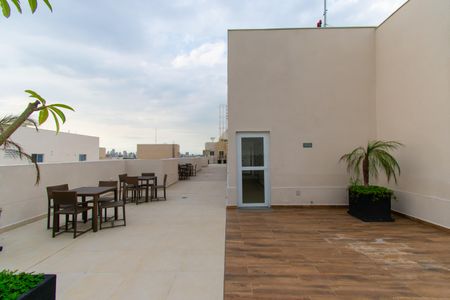 Apartamento para alugar com 33m², 2 quartos e sem vaga Apartamento para alugar com 33m², 2 quartos e sem vagaÁrea comum - Rooftop