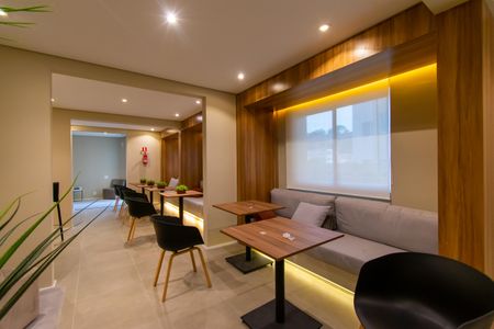 Apartamento para alugar com 33m², 2 quartos e sem vaga Apartamento para alugar com 33m², 2 quartos e sem vagaÁrea comum - Salão de festas