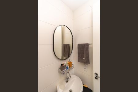 Apartamento para alugar com 33m², 2 quartos e sem vaga Apartamento para alugar com 33m², 2 quartos e sem vagaBanheiro