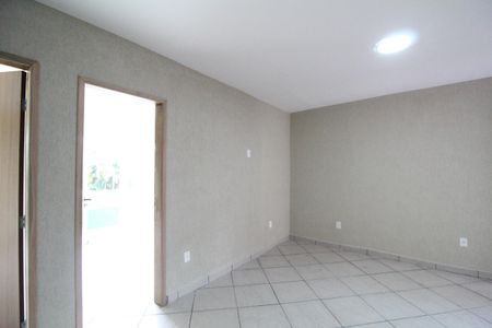 Casa para alugar com 100m², 2 quartos e sem vagaSala