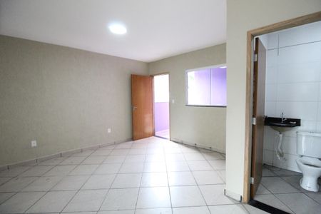Sala de casa à venda com 2 quartos, 100m² em Taquara, Rio de Janeiro
