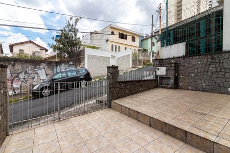 Casa à venda com 177m², 4 quartos e 2 vagas Casa à venda com 177m², 4 quartos e 2 vagasGaragem