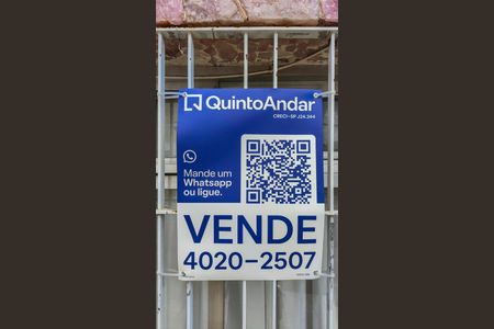 Casa à venda com 177m², 4 quartos e 2 vagas Casa à venda com 177m², 4 quartos e 2 vagasKHDC-222