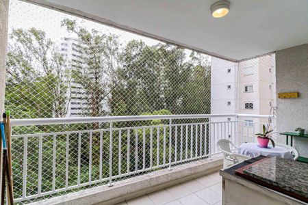 Apartamento para alugar com 82m², 3 quartos e 2 vagas Apartamento para alugar com 82m², 3 quartos e 2 vagasVaranda