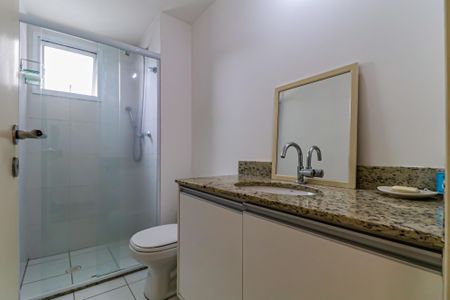 Apartamento para alugar com 82m², 3 quartos e 2 vagas Apartamento para alugar com 82m², 3 quartos e 2 vagasBanheiro social