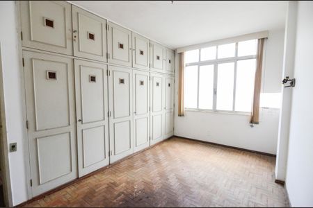 Apartamento à venda com 418m², 6 quartos e 2 vagasQuarto 3