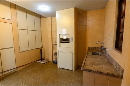 Apartamento à venda com 418m², 6 quartos e 2 vagasCozinha