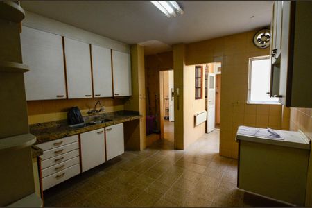 Apartamento à venda com 418m², 6 quartos e 2 vagasCozinha