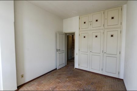 Apartamento à venda com 418m², 6 quartos e 2 vagasQuarto 5