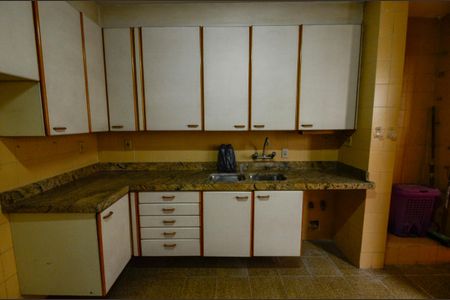 Apartamento à venda com 418m², 6 quartos e 2 vagasCozinha