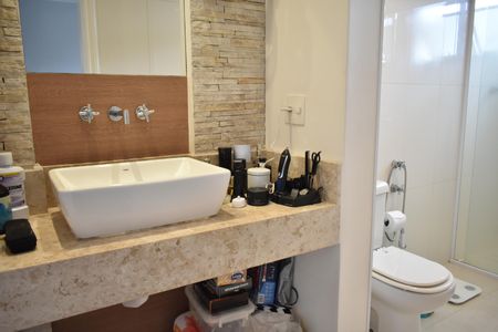 Apartamento à venda com 145m², 3 quartos e 2 vagasBanheiro da Suíte 3