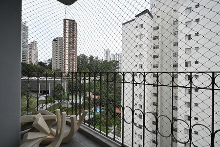 Apartamento à venda com 120m², 4 quartos e 2 vagasVaranda