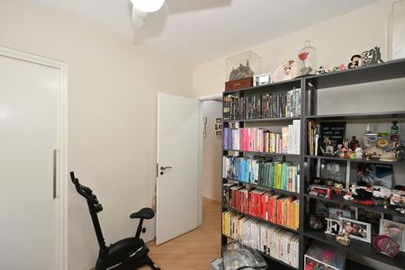 Apartamento à venda com 120m², 4 quartos e 2 vagasQuarto 2