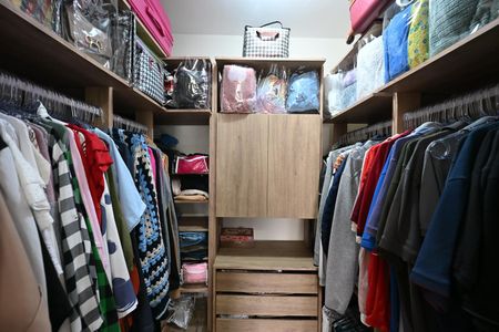 Apartamento à venda com 120m², 4 quartos e 2 vagasArmário da Suíte 