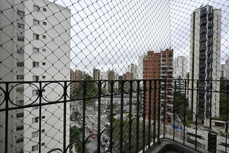 Apartamento à venda com 120m², 4 quartos e 2 vagasVaranda