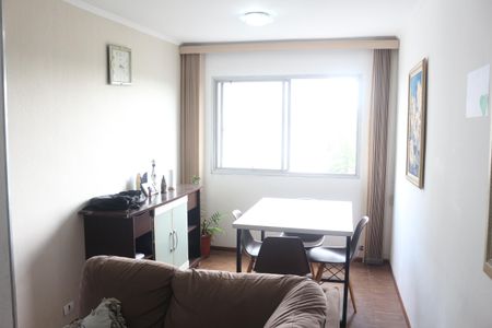 Apartamento à venda com 70m², 2 quartos e 1 vagaSala