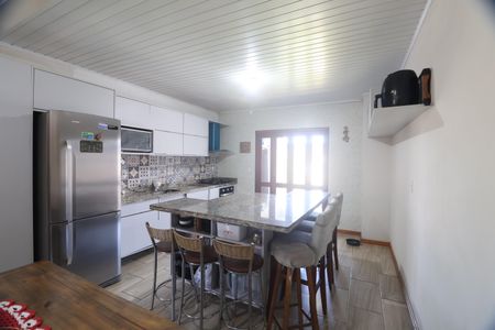 Casa à venda com 234m², 4 quartos e 2 vagasCozinha