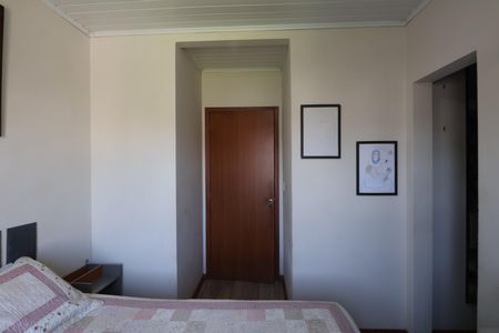 Casa à venda com 234m², 4 quartos e 2 vagasSuite
