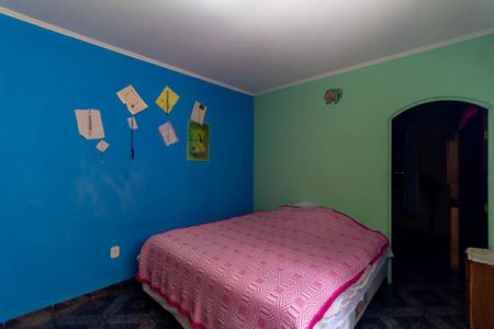 Casa à venda com 270m², 4 quartos e 4 vagas Casa à venda com 270m², 4 quartos e 4 vagasQuarto 2