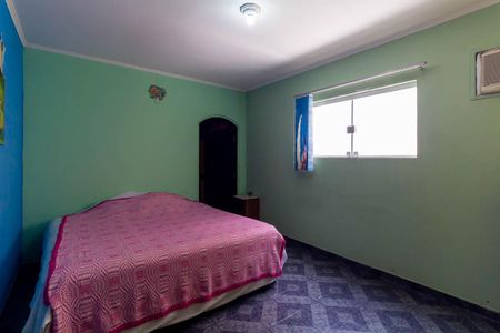 Casa à venda com 270m², 4 quartos e 4 vagas Casa à venda com 270m², 4 quartos e 4 vagasQuarto 2