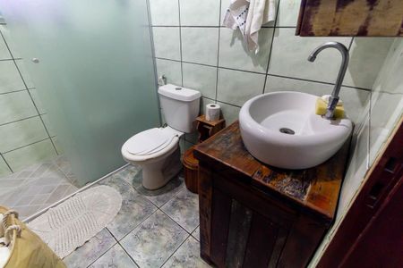 Casa à venda com 270m², 4 quartos e 4 vagas Casa à venda com 270m², 4 quartos e 4 vagasBanheiro 2