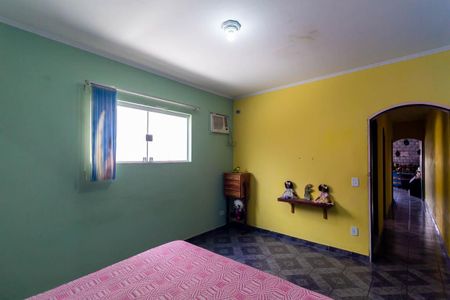 Casa à venda com 270m², 4 quartos e 4 vagas Casa à venda com 270m², 4 quartos e 4 vagasQuarto 2