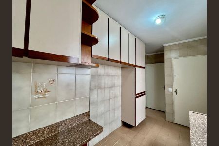 Apartamento à venda com 75m², 2 quartos e 1 vaga Apartamento à venda com 75m², 2 quartos e 1 vagaCozinha
