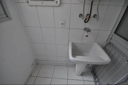 Apartamento à venda com 63m², 3 quartos e 1 vagaÁrea de Serviço