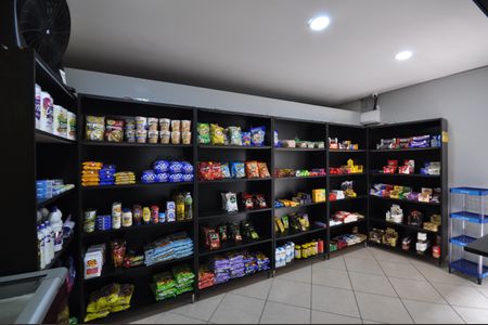 Apartamento à venda com 63m², 3 quartos e 1 vagaMini Market