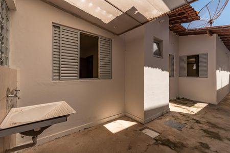 Casa à venda com 210m², 4 quartos e 2 vagas Casa à venda com 210m², 4 quartos e 2 vagasÁrea de Serviço