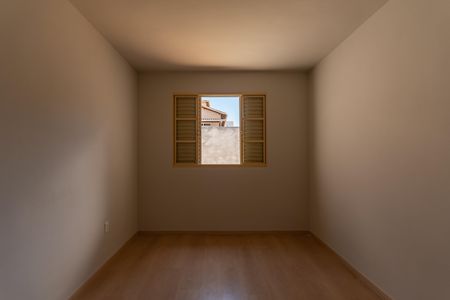 Casa à venda com 210m², 4 quartos e 2 vagas Casa à venda com 210m², 4 quartos e 2 vagasQuarto 3