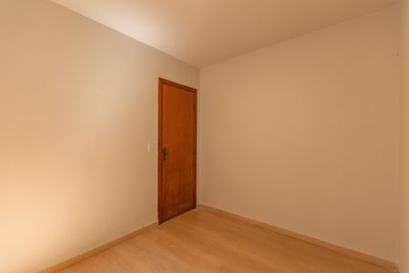 Casa à venda com 210m², 4 quartos e 2 vagas Casa à venda com 210m², 4 quartos e 2 vagasQuarto 1