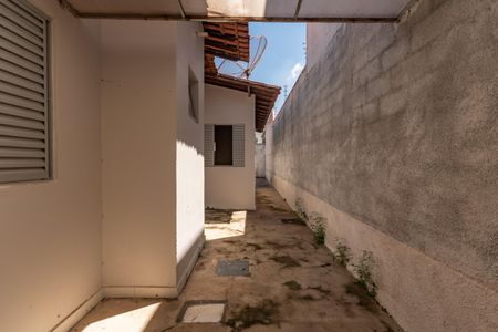 Casa à venda com 210m², 4 quartos e 2 vagas Casa à venda com 210m², 4 quartos e 2 vagasÁrea de Serviço