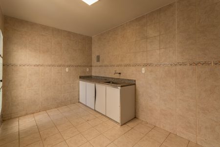 Casa à venda com 210m², 4 quartos e 2 vagas Casa à venda com 210m², 4 quartos e 2 vagasCozinha