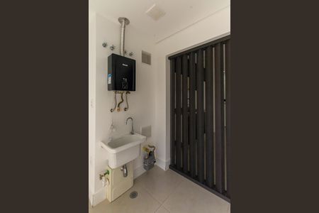 Apartamento à venda com 55m², 2 quartos e 1 vaga Apartamento à venda com 55m², 2 quartos e 1 vagaVaranda e Área de Serviço