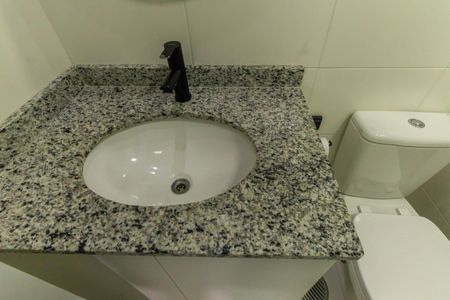 Apartamento à venda com 55m², 2 quartos e 1 vaga Apartamento à venda com 55m², 2 quartos e 1 vagaBanheiro Social