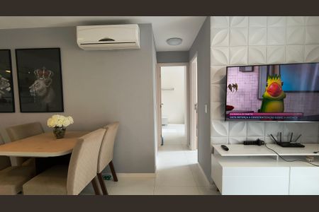Sala de apartamento para alugar com 2 quartos, 74m² em Recreio dos Bandeirantes, Rio de Janeiro