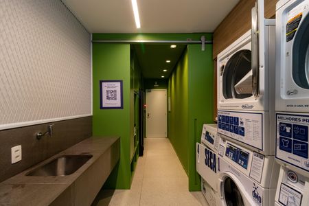 Studio para alugar com 29m², 1 quarto e sem vaga Studio para alugar com 29m², 1 quarto e sem vagaÁrea Comum - Lavanderia