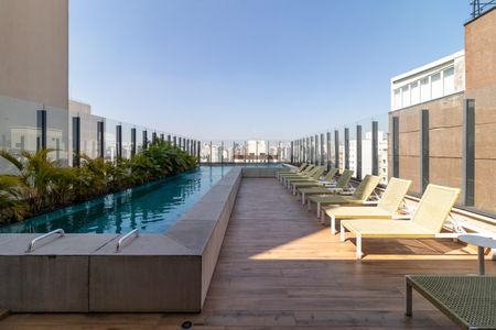 Studio para alugar com 29m², 1 quarto e sem vaga Studio para alugar com 29m², 1 quarto e sem vagaÁrea Comum - Piscina